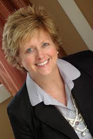 Kris Henderson's Instagram, Twitter & Facebook