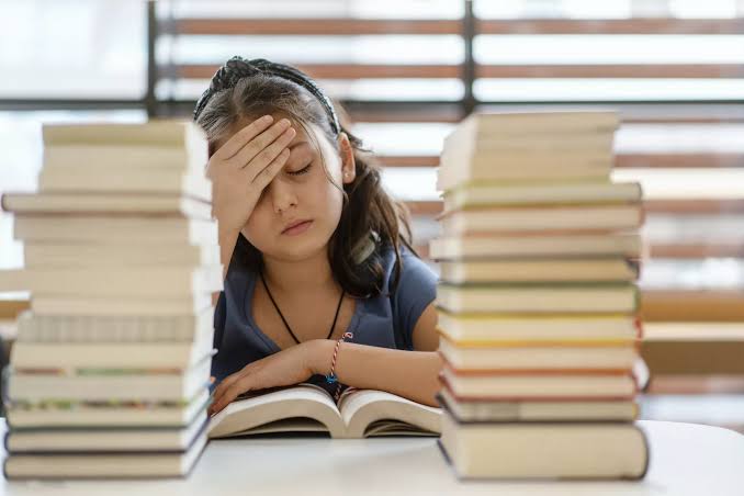 Arizona students struggle with reading. Why are literacy rates so low? |  Phoenix New Times