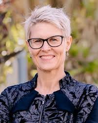 Penny Payne's Instagram, Twitter & Facebook