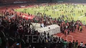 Over / under (2.5 goals) pss sleman vs persebaya surabaya. Persebaya Surabaya Vs Pss Sleman Kalah 2 3 Bonek Mengamuk Bola Tempo Co