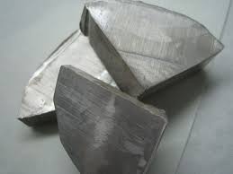 Sodium Chemical Symbol Na Is An Example Of An Everyday Metal We Almost Always Use It As In Its Compound Sodium Chloride Which Pure Products Metal Sodium