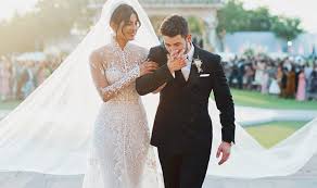 Rafael nadal's wife mery perello has treated fans to a glimpse of her breathtaking wedding gown as it was revealed she wore two dresses on their big day. Celebrity News Archives Modern Wedding