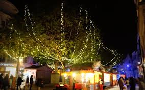 La magie de noël c'est également la tradition des cadeaux, des arts et de la mode. Vos Vacances De Noel Dans Le Loiret Gites Orleans
