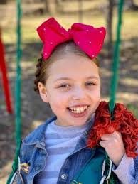 Sydney Malcolm's Instagram, Twitter & Facebook