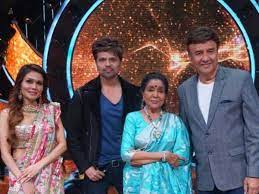 Indian idol season 12 is welcomed the legendary diva of the indian film industry, jaya prada. Indian Idol Season 12 Asha Bhosle Winner Trophy Elimination And Everything In The Latest Episode Readers Fusion