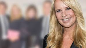 Maar welke bn'ers doen er dit jaar mee aan het populaire televisieprogramma? Linda De Mol Traumfigur Mit 56 Ex Rtl Moderatorin Zeigt Sich Im Bikini Bunte De