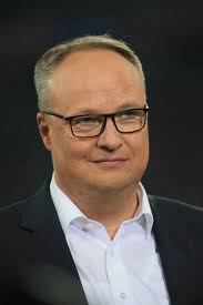 Dieses spiel können sie live beim streamingdienst dazn (anzeige) sehen oder auch im. Heute Show Welke Entschuldigt Sich Medien Sz De