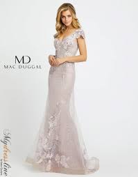 Born in india, mac duggal honed his enthusiasm for female couture fashion early on by merging the royal history and opulent traditions of india with a contemporary design vision focused on sophistication. Mac Duggal 20144d Dress Mydressline Com
