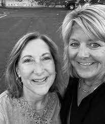 Hi Warriors. Out to dinner with Julie Hettermann ❤️