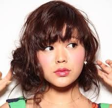 40 Refreshing Variations Of Bangs For Round Faces Bangs For Round Face Hairstyles With Bangs Round Face Haircuts