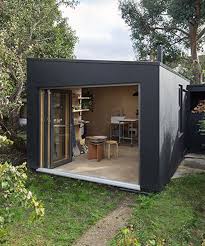 Book garden court east london, east london on tripadvisor: Grey Griffiths Architects Completes Garden Studio From Waste Material Garden Studio House Gate Design House In The Woods