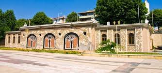 Spectacol de inteligenta intre delfini si oameni. Cmsn ConstanÈa Home