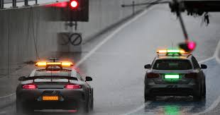 Valtteri bottas ráadásul a három rajthelyes büntetése tudatában várhatja a folytatást. Index Sport Nem Tudtak Idoben Elkezdeni A Stajer Nagydij Idomerojet