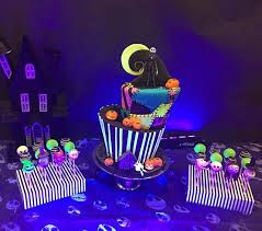 8 round vanilla sponge, buttercream filled cake covered in fondant/sugar paste. The Nightmare Before Christmas Party Ideas Popsugar Family