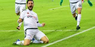 Altyapısında başlayan ömer ali şahiner, daha sonra konya şekerspor altyapısına geçti. Omer Ali Sahiner Galatasaray Karsisinda Iyi Mucadele Ettik