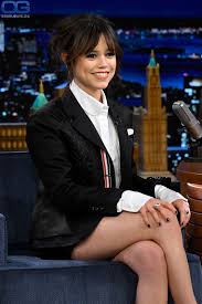 Jenna Ortega nackt, Nacktbilder, Playboy, Nacktfotos, Fakes, Oben Ohne