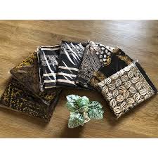 Gajah oling makna mendalam batik khas banyuwangi rate harga gajah oling mulai dari 75rb 115rb dan 125rb jenis batik stamp cap semi tulis tulis dan sutra. Kain Batik Modern Khas Banyuwangi Gajah Oling Kopi Pecah Dll Shopee Indonesia