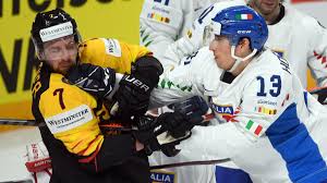 In seinem ersten gruppenspiel trifft deutschland heute auf italien. Ice Hockey World Cup German Team Staged A Spectacle To Kick Off Archyde
