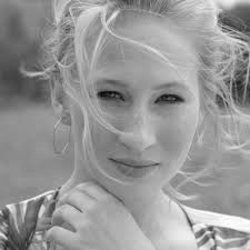 Tenki Réka hivatalos‎