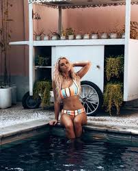 Lucie Rose Donlan On Twitter Easy To Love Show Me Your Blonde Beauty