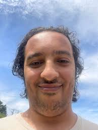 I don't actually look like Farquaad. I look like Aladdin