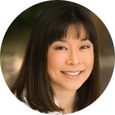 Karen Fong's Instagram, Twitter & Facebook