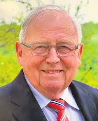 Die Firma Kayser feiert 100 Jahre Geschichte: Von den bescheidenen Anfängen  in einer Garage bis hin zum modernen, innovativen Betrieb in vierter  Generation unter der Leitung von Sebastian Kayser