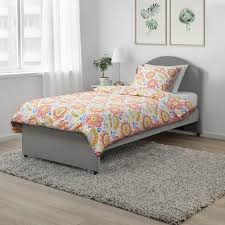 Brunror Bettwascheset 2 Teilig Geblumt 140x200 80x80 Cm Ikea Deutschland Ikea Bettwasche Haus Deko Bett