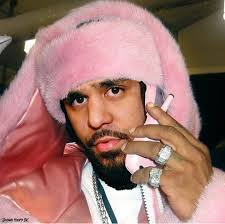 I never beef with a nigga for nothing, if I smoked a rapper it's gon be  legit, it won't be for clout” ~ J.Cole 🔥🔥 ______ #hhm5