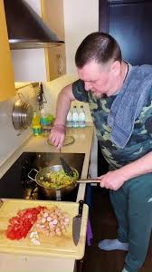 когда я стану старой и будет мне сто лет Zadorozhnyj Andrej Myslivsluh Holostyackaya Kapusta S Sosiskami Po Shvejcarski Samyj Bystryj Recept Facebook