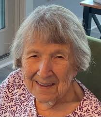 Theresa Nason's Instagram, Twitter & Facebook