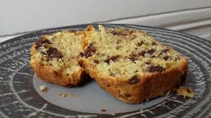 Cake Tout Simple Moelleux Aux Pepites De Chocolat Et Jus D Orange Apport Limite En Beurre Recette De Gateau Avec 1 Seul Oeuf C Secrets Gourmands Beurre Recette Pepite Chocolat Recette Gateau