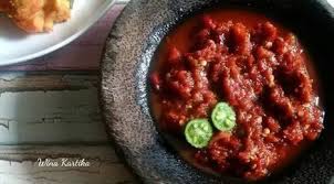 Sambal bukan hanya menjadi salah satu pendamping makanan yang paling populer di indonesia, tapi juga ada banyak macam sambal dan resepnya, salah satu sambal yang tidak kalah enak dengan. Resep Sambal Terasi Mentah Cocok Buat Aneka Lalapan Lifestyle Fimela Com