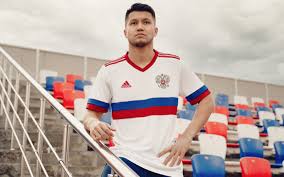 Об этом сообщается на странице команды в твиттере. Sbornaya Rossii Po Futbolu Predstavila Novuyu Formu Futbol Rbk Sport