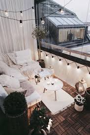 Desigur ca, balconul poate fi decorat in mai multe moduri si stiluri. Amenajarea Balconului Peste 75 De Imagini Sfaturi Si Idei Practice Creativ Interior