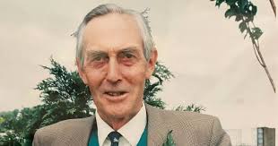 Heartfelt tributes to 'extraordinarily public spirited' Devon farmer and  Mole Valley Farmers co-founder Brian Littlewood Peace