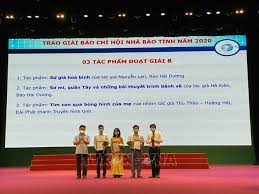 Công an tỉnh hải dương đã khởi tố 1 đối tượng để điều tra vụ việc ông d.c.c mất tích hơn 7 tháng được xác định bị sát hại, cướp tài sản. Háº£i DÆ°Æ¡ng Phat Ä'á»™ng Giáº£i Bao Chi NÄƒm 2021 Háº£i DÆ°Æ¡ng VÆ°á»£t Kho TÄƒng Tá»'c áº£nh Thá»i Sá»± Trong NÆ°á»›c VÄƒn Hoa Xa Há»™i Thong Táº¥n Xa Viá»‡t Nam Ttxvn