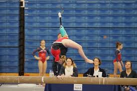 Vamos agora listar alguns deles: Kate La Ragazzina Che Torna Alla Ginnastica Artistica Dopo L Amputazione Della Gamba