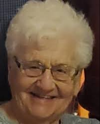 Cecile Kellogg's Instagram, Twitter & Facebook