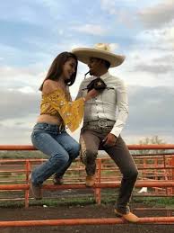 Pin By Johana Sarinana On Amor Ranchero Outfits For Mexico Cute Cowgirl Outfits Rodeo Outfits