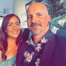 How to renovate a vinyl pool area