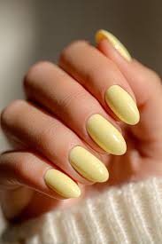 Yellow nails Images - Free Download on Freepik