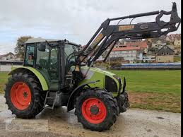 Claas Celtis 446 Traktor Arbeitsraum In Der Garage Agrartechnik Nutzfahrzeuge
