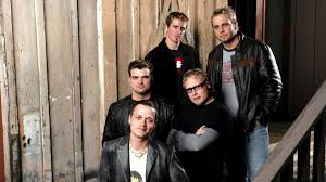 3 doors down lead singer/songwriter brad arnold at 15 years old, sitting in math class bored out of his skull, begins tapping on his desk. 3 Doors Down Music Tunefind