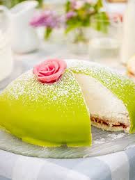 Prinsesstarta Prinzessinnentorte Die Beliebteste Torte Der Schweden Rezept Hej Sweden Schwede Prinzessinnen Torte Prinzessinnentorte Schweden Rezepte