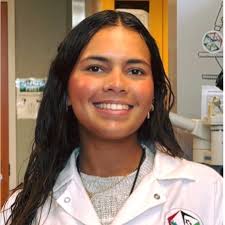 We are thrilled to welcome Lorena Quiñones Ruvira as part to the #TeamCDI.  Lorena is a second-year undergraduate student pursuing a bachelor's degree  in Interdisciplinary Studies at the University of Puerto Rico -