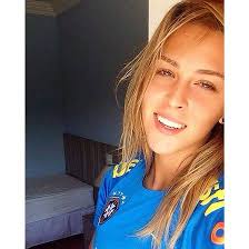 Marjorie Castro é destaque da seleção Sub-20 e chama atenção pela beleza