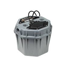 Nous vous recommandons de demander l'aide d'une autre personne pour l'installation du. Liberty Pumps 1 3 Hp Submersible Compact Low Profile Drain Pump 404 The Home Depot