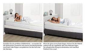 Ein matratzen topper (von englisch „top = „oben), auch matratzenauflage genannt, ist eine flache auflage, die auf eine matratze gelegt wird. Maxvitalis Bettkeil Topper Reflux Orthopadisiches Matratzen Keilkissen Zur Bettneigung Schrag Schlafen Keilformige Matratzenauflage Keilmatratze Erhohungskeil Bezug Waschbar 140 X 200 Cm Amazon De Drogerie Korperpflege