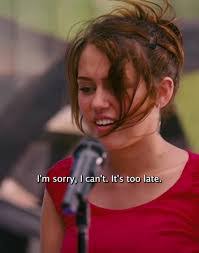 Hannah Mello's Instagram, Twitter & Facebook